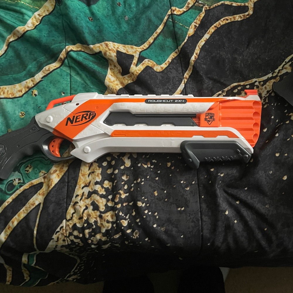 Nerf N-Strike Elite Roughcut 2x4